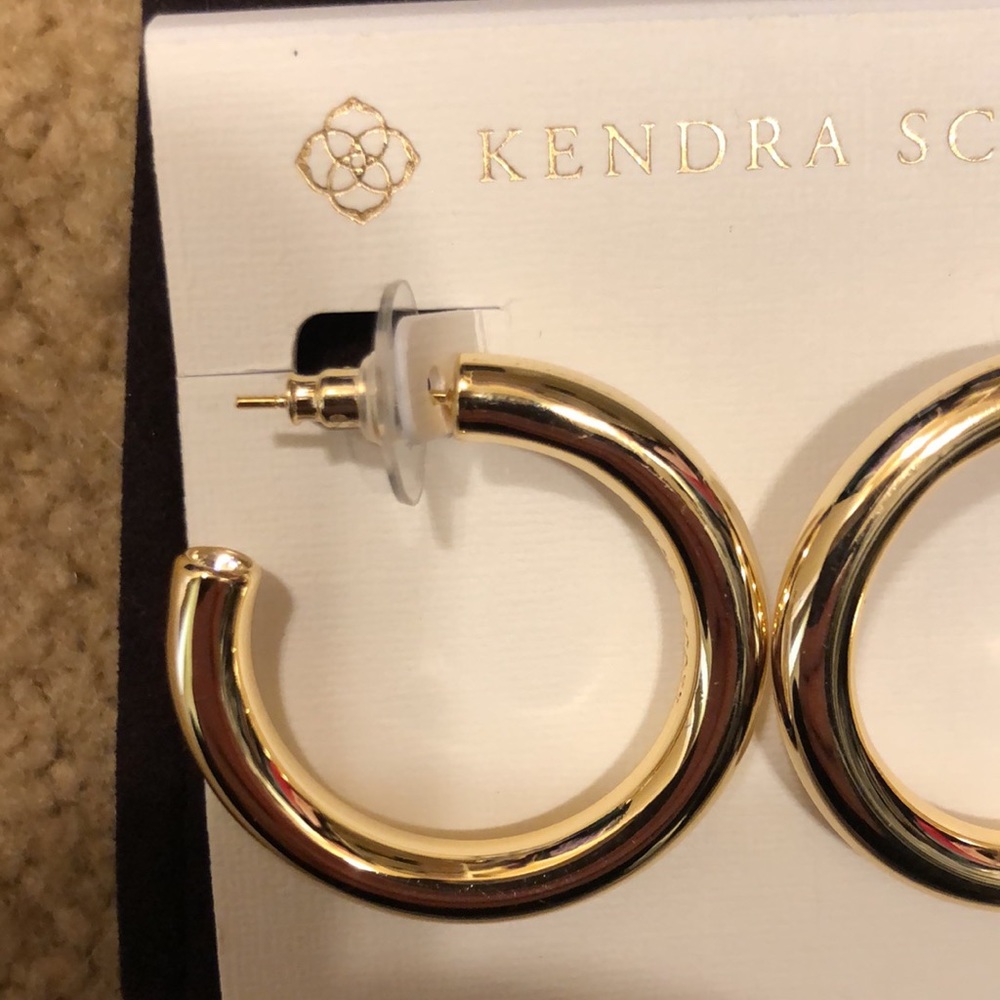 Hoop earrings Kendra Scott Brand New 🌹❤️🦩🦜👗 - Picture 3 of 3